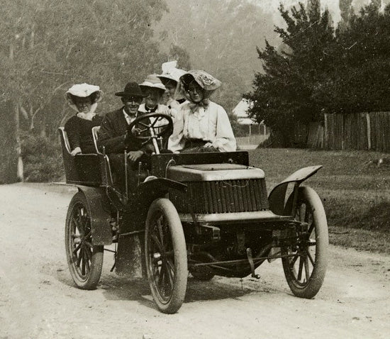 120 years on and nothing much has changed in Automobiles since 1900